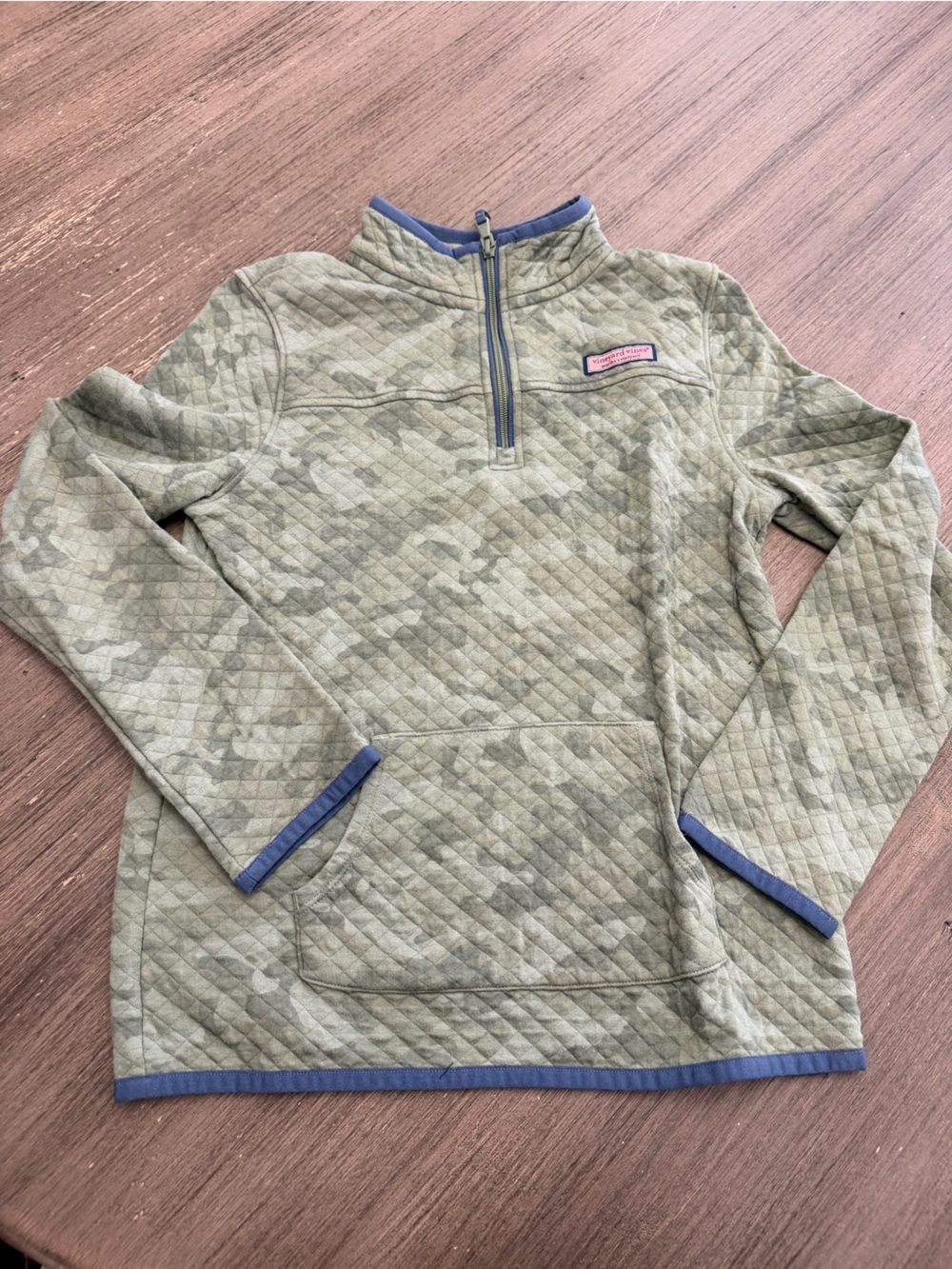 Vineyard Vines Girls Camo Quilted 1/4 Zip Pullover